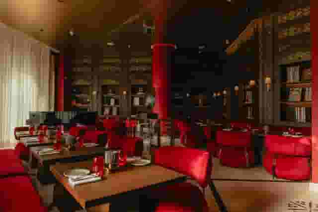 piano bar