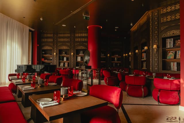 piano bar