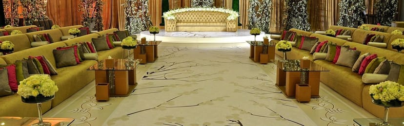 Luxurious Conference Center at Holiday Inn Al Qasr, ideal for weddings and corporate events.