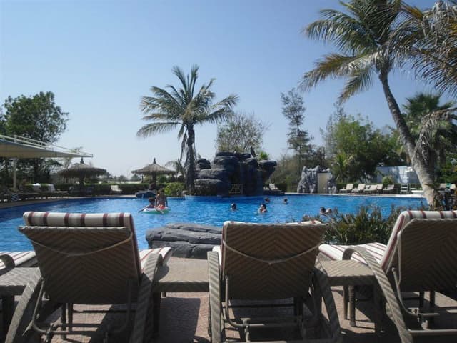 Al Warda Bar
