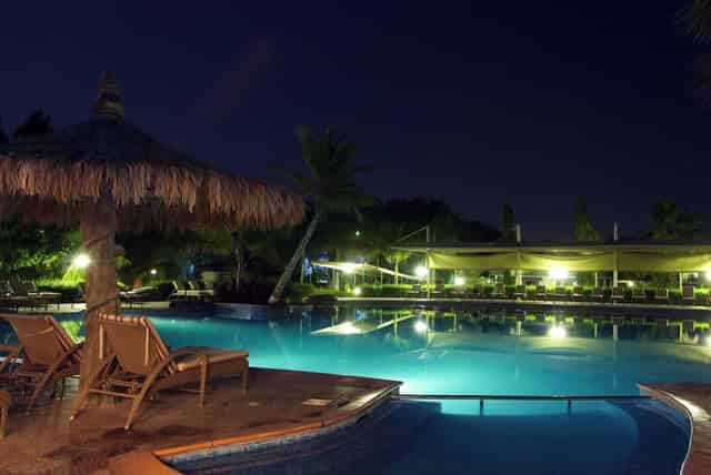 Al Warda Bar