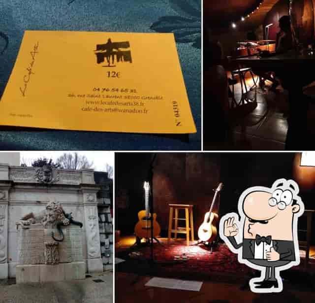 Le Café des Arts restaurant with ornate architecture, ideal for workshops and events.