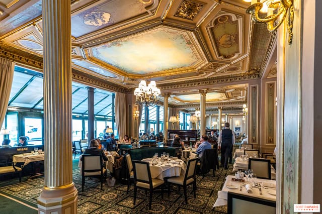Elegant Café de la Paix restaurant with opulent decor for memorable events.