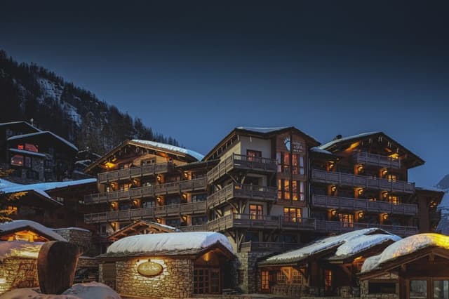 Hôtel & Spa Les Barmes de l'Ours