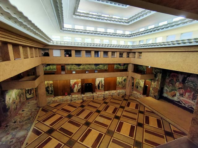 Palais de la Porte Dorée