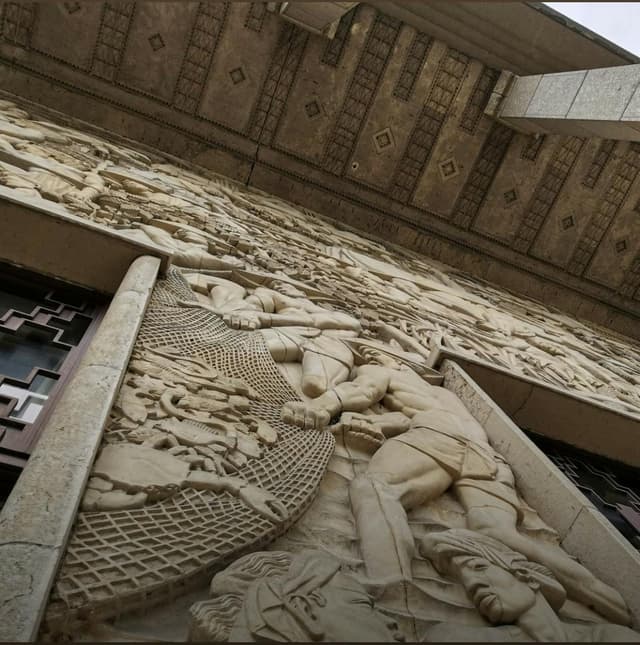 Palais de la Porte Dorée