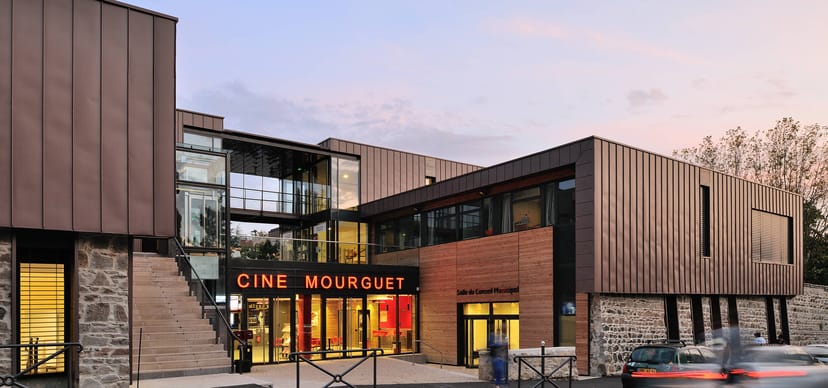 Modern Espace culturel Jean Salles venue in Sainte-Foy-Lès-Lyon for meetings and events.