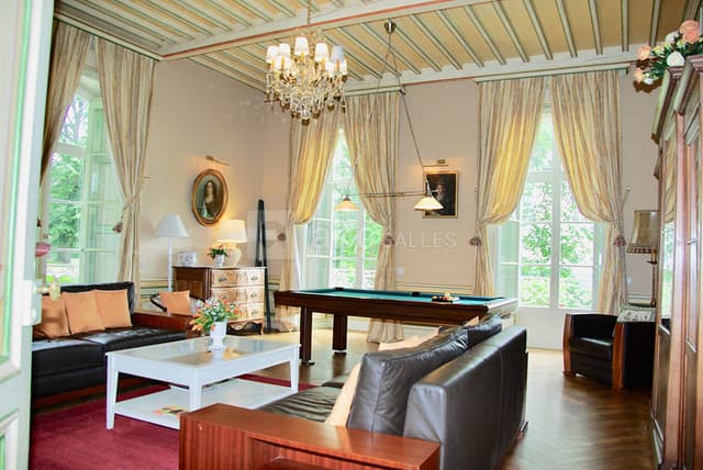 Reception hall