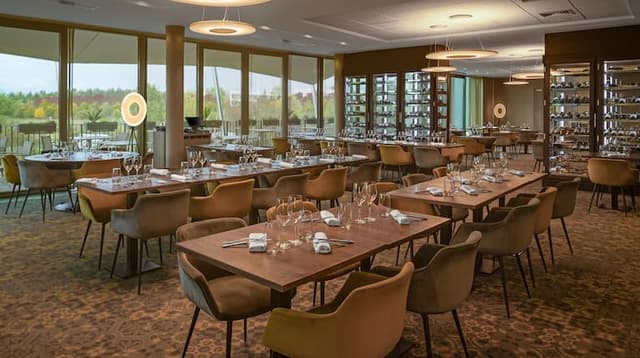 restaurant