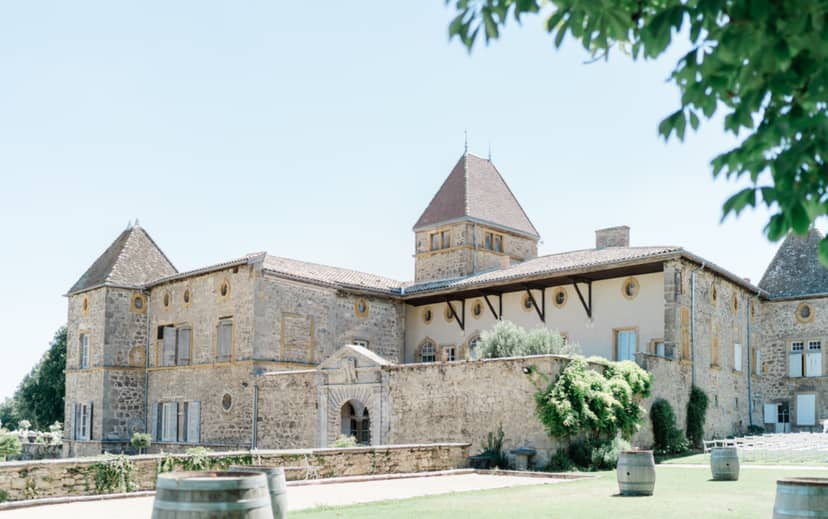 Stunning Château La Gallée venue for weddings and corporate retreats with elegant architecture.