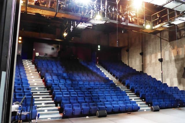 La Petite Salle