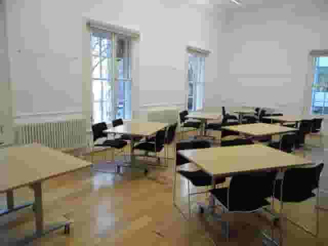 F11 Meeting Room
