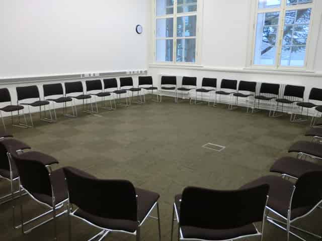 F12 Meeting Room