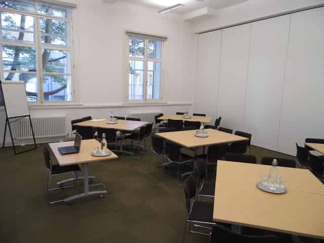 F12 Meeting Room