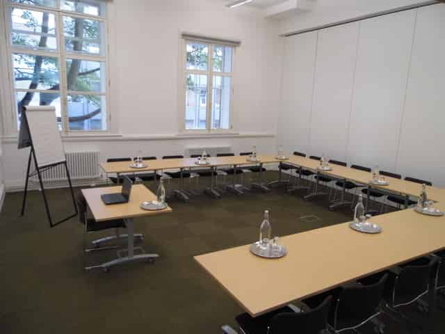 F12 Meeting Room