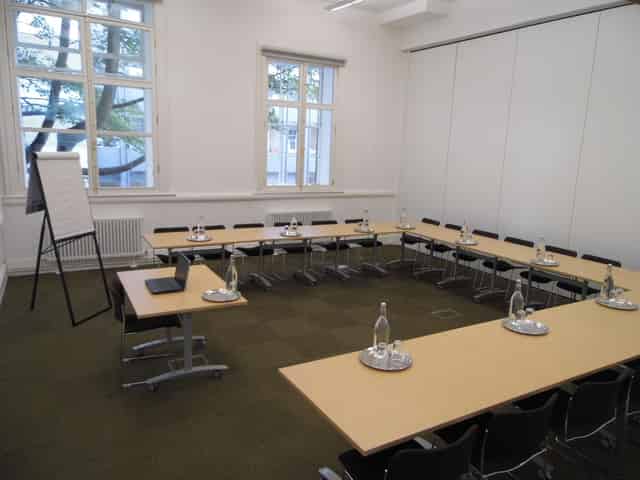 F12 Meeting Room