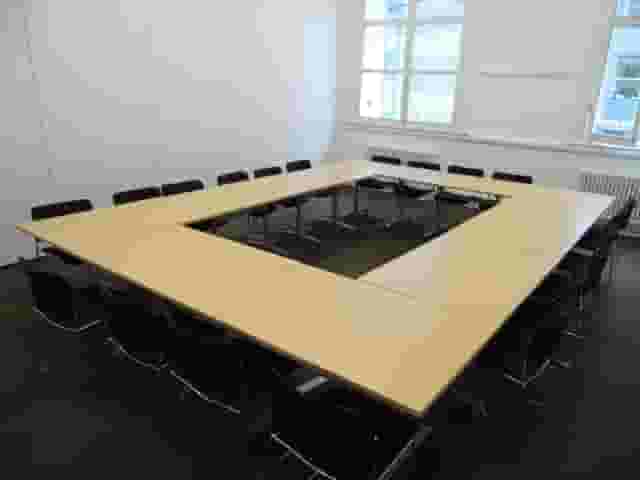 F13 Meeting Room