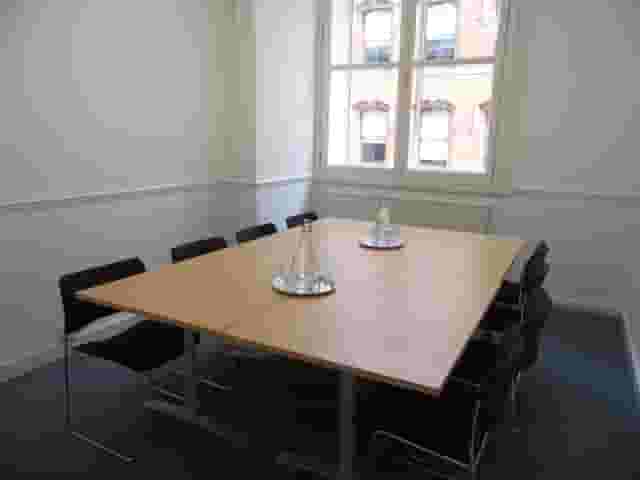F14 Meeting Room