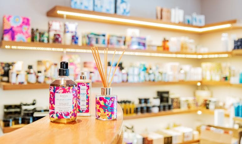 Scented product display for wellness events at Nos épilations, Le Jardin Des Sens.