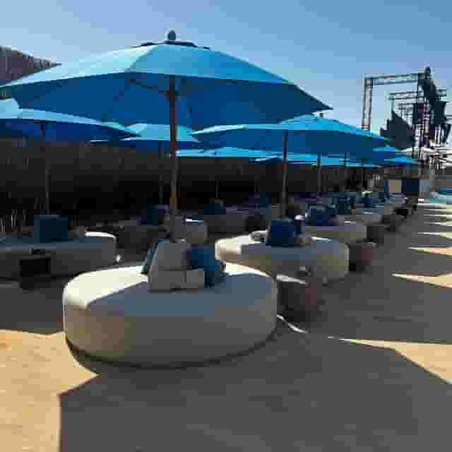 Luxury Lounges