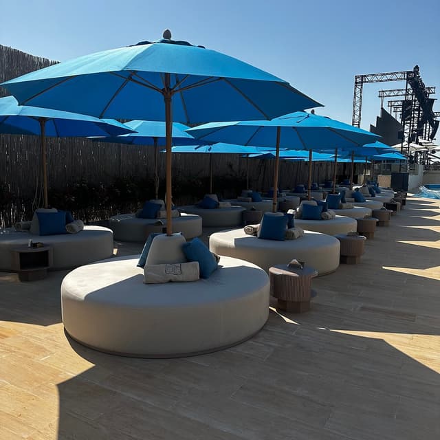 BLU Oasis