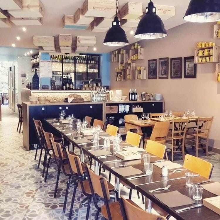 Stylish restaurant for intimate gatherings and corporate meetings with soft lighting.
