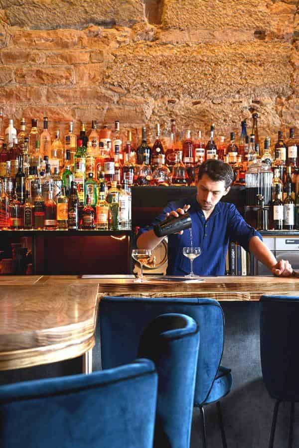 Cocktail bar