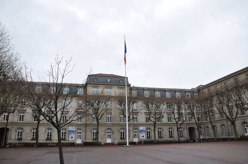 Exhibition Hall at Centre d'histoire: elegant venue for formal events and national ceremonies.