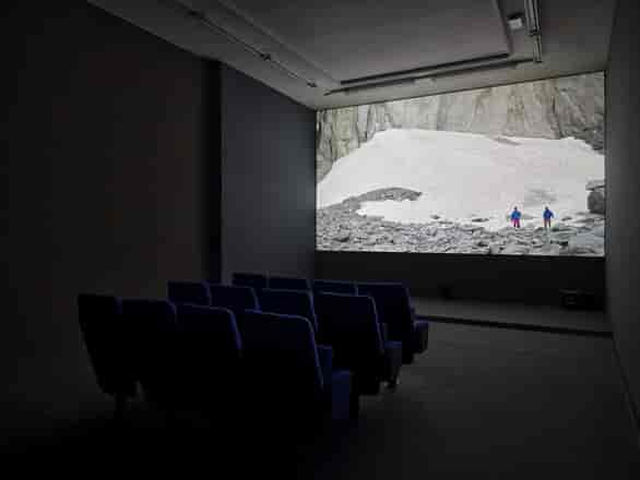 Modern screening room with large screen for film and corporate events at Institut d’art contemporain.