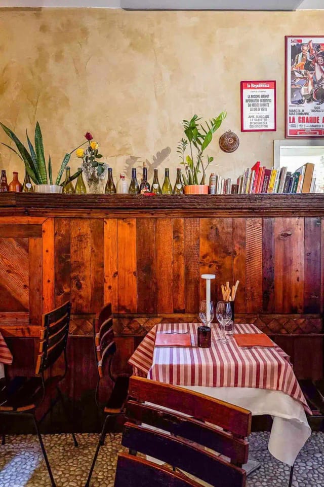 Cozy rustic tables ready for intimate gatherings and workshops at Pink Pepper Services