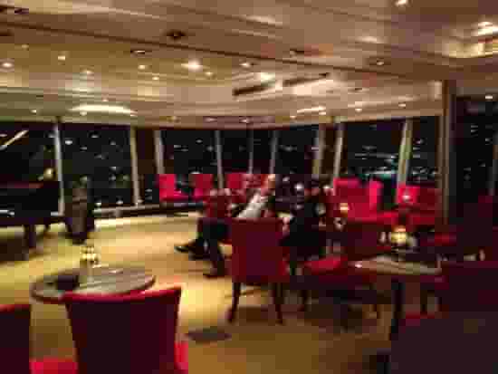 Beaujeu Panoramic Lounge