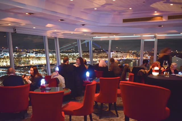 Beaujeu Panoramic Lounge