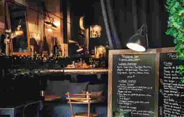Poligone Bar