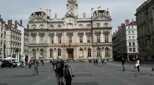 Elegant City Hall in Lyon's square, perfect for outdoor events and gatherings.