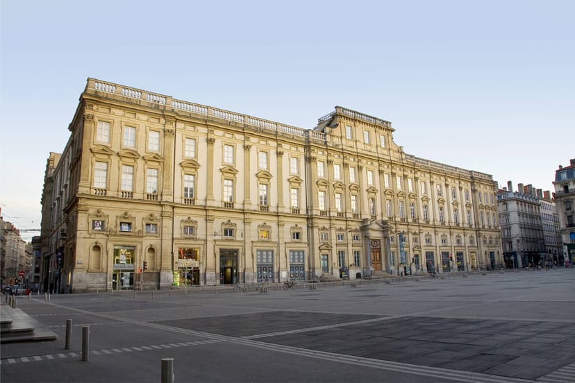Elegant gardens at Lyon Fine Arts Museum, ideal for corporate events and galas.