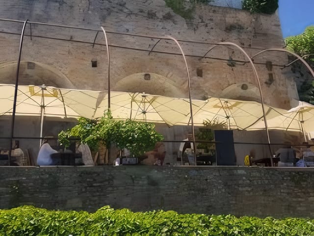 atmosphere, dishes - CAFE GADAGNE - Lyon