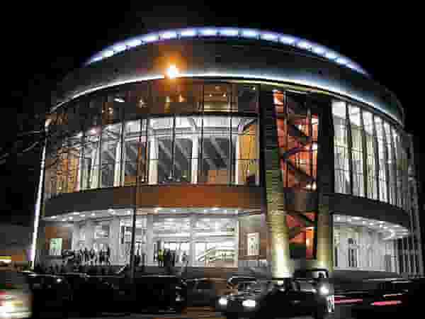Performing arts theater