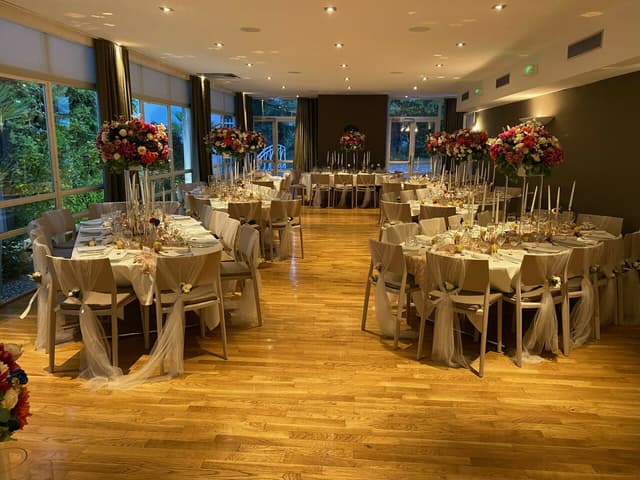 Banquet hall