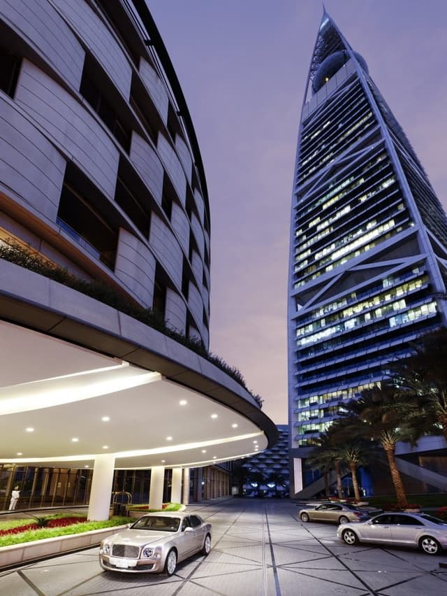 Mandarin Oriental Al Faisaliah +1 more