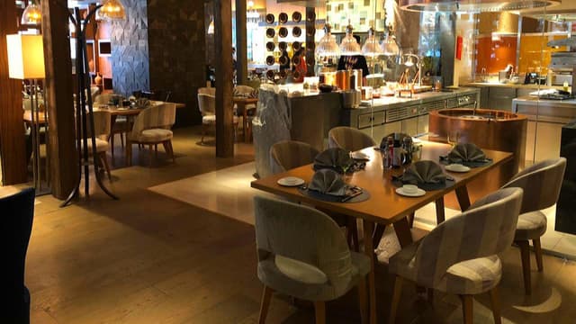 Mandarin Oriental Al Faisaliah +1 more