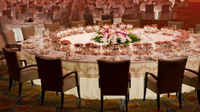 Mandarin Oriental Al Faisaliah +1 more