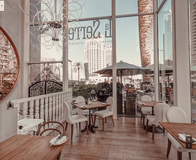 Elegant restaurant terrace in La Serre ideal for corporate meetings and events.