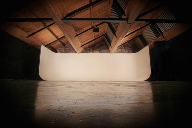 VisualVerse Studios