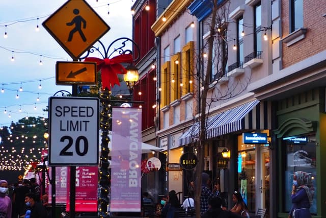Area Broadway Alley