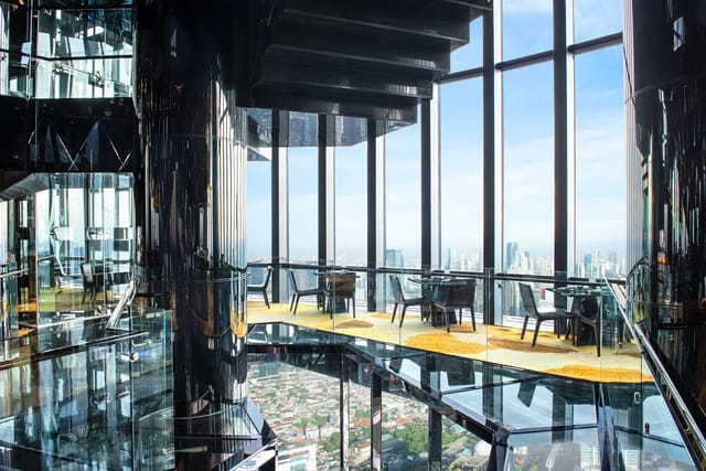 Elegant event space in CUSCO ROOM with city views for meetings and social events.