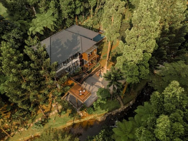 Enchanting Retreat at Plataran Puncak ...