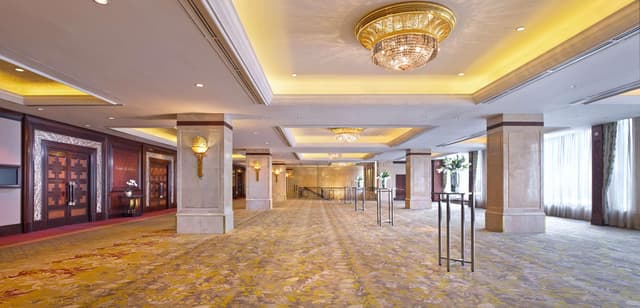 Shangri-La Hotel, Jakarta