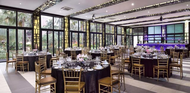 Shangri-La Hotel, Jakarta