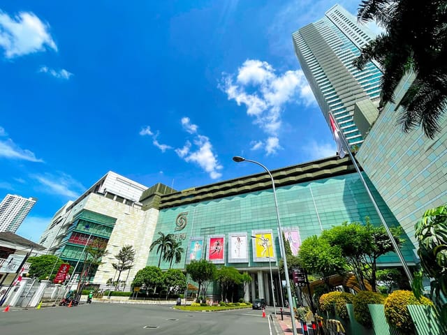 West Mall, Grand Indonesia: modern venue with lush greenery for large-scale events.