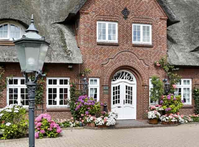 Wellness & Spa at Hotel Jörg Müller, vibrant venue for weddings and retreats.